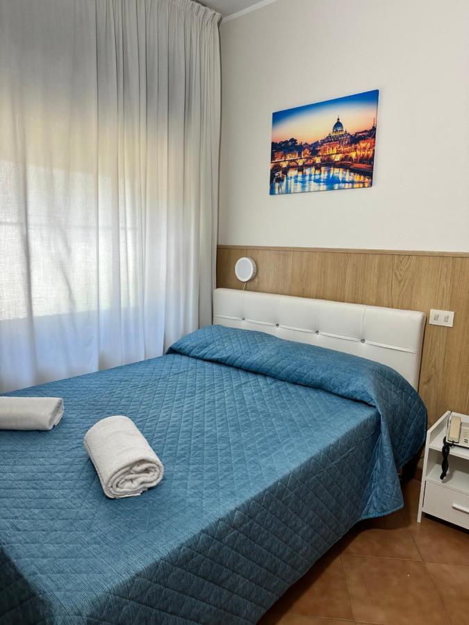 Oasi Santa Rosa Hotel Rome Exterior photo